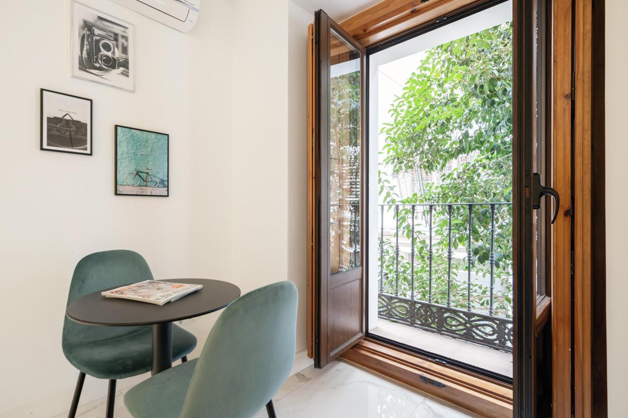 Apartment Dobo Madrid Luna *